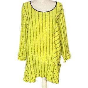 Ali Miles Tunic Size 1X Striped Yellow Artsy Pocket Button Lagenlook Corpcore